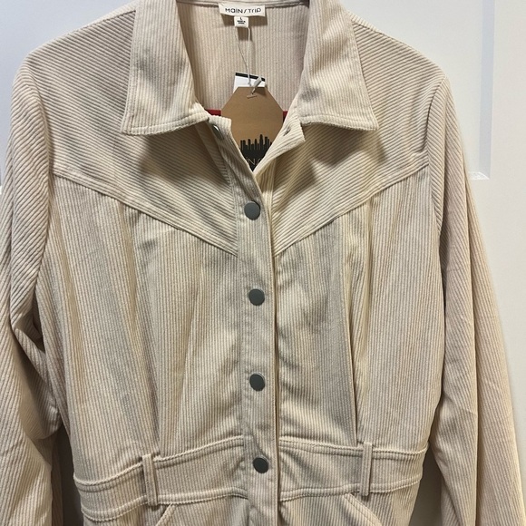 Main Strip Womens Size large Beige Corduroy Snap Front Dress Collared Pockets - Picture 3 of 6